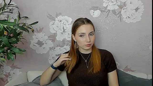 Snapshot of LeshaRathert chatting on 03-14-26, 12:00 LeshaRathert online show from 03-14-26, 12:00