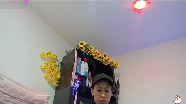ItsAmara online show from 06-10-26, 01:01