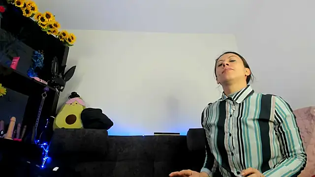 ItsAmara online show from 05-20-26, 12:46