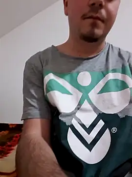 Snapshot of gaybalkan06 chatting on 03-29-26, 01:29 gaybalkan06 online show from 03-29-26, 01:29