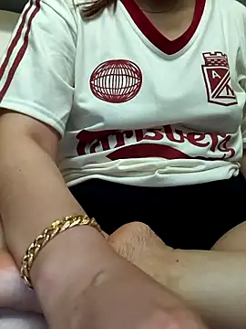 Love forever 69 online show from 04-27-26, 12:08