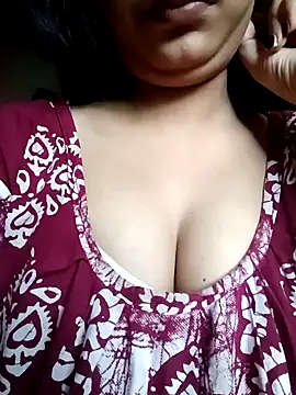 Snapshot of tina2005 chatting on 03-27-26, 11:00 tina2005 online show from 03-27-26, 11:00