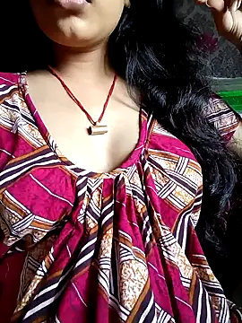 Snapshot of tina2005 chatting on 04-02-26, 05:25 tina2005 online show from 04-02-26, 05:25