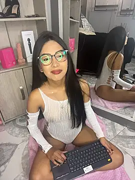 Gretel Streit online show from 05-30-26, 03:46