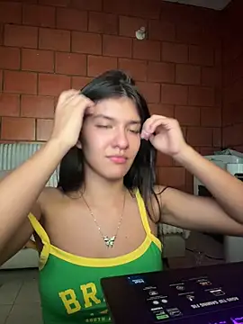 Snapshot of xayah_cute chatting on 04-11-26, 07:45 xayah cute online show from 04-11-26, 07:45