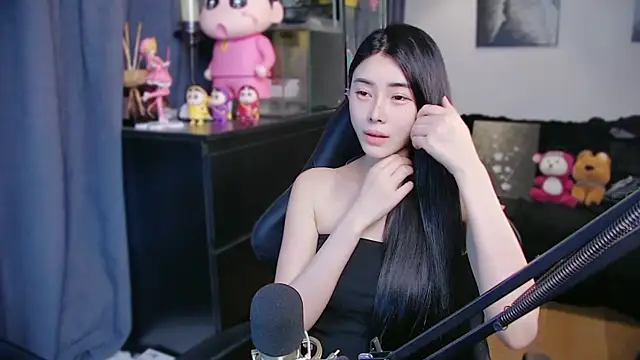 XiaoYuBao- online show from 04-06-26, 02:18