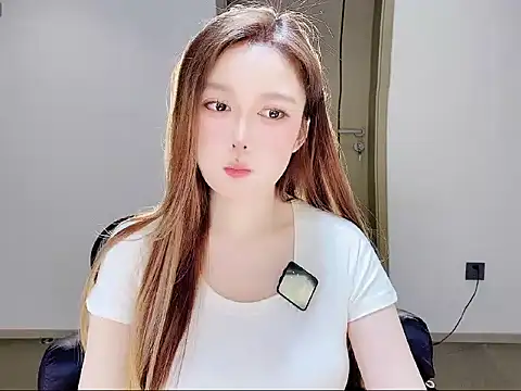 Snapshot of ZZZBC9 chatting on 03-20-26, 04:30 ZZZBC9 online show from 03-20-26, 04:30