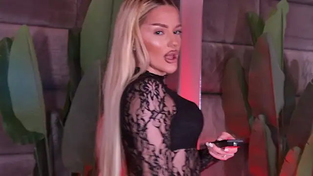 NadineBonita online show from 04-03-26, 03:57