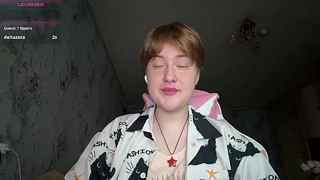 Miacommando online show from 03-16-26, 03:26