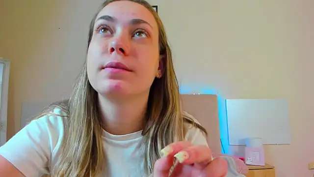 MelanieCuty online show from 07-04-26, 05:36