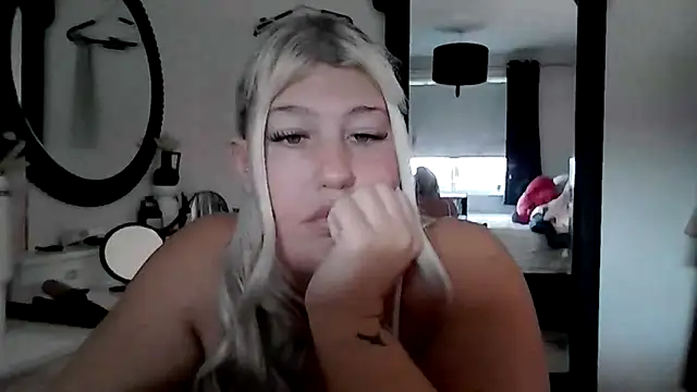 Lexi Laura online show from 03-13-26, 01:49