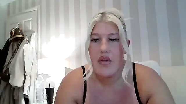 Lexi Laura online show from 05-12-26, 07:53