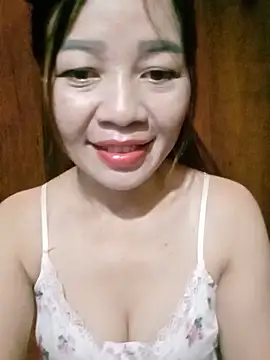 Yiyi102300 online show from 05-26-26, 03:15