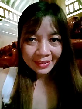 Yiyi102300 online show from 04-24-26, 07:32