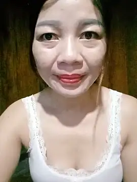 Yiyi102300 online show from 06-02-26, 11:49
