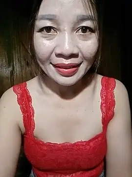 Yiyi102300 online show from 05-13-26, 01:40