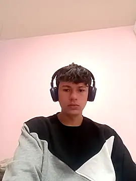 Snapshot of fercho_steel_twink chatting on 03-30-26, 05:36 fercho steel twink online show from 03-30-26, 05:36