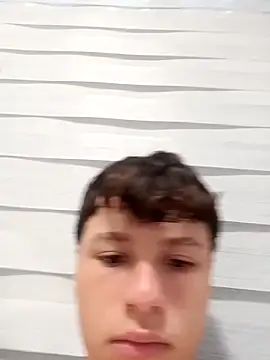 Snapshot of fercho_steel_twink chatting on 04-06-26, 05:25 fercho steel twink online show from 04-06-26, 05:25