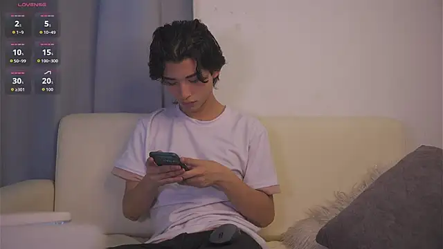 angel yuhogg online show from 03-14-26, 05:24