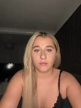 Rosienew  online show from 03-19-26, 10:54