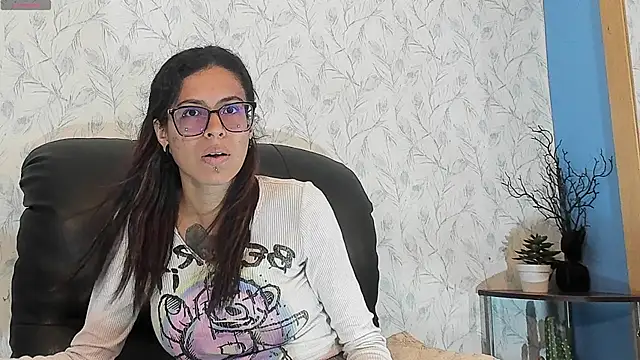 Emily Lopera online show from 07-23-26, 06:26