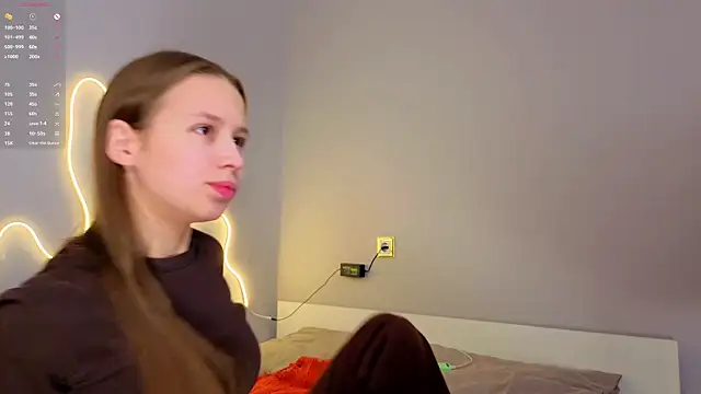 Emma dream  online show from 05-11-26, 01:29