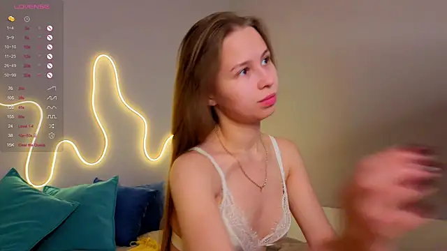 Emma dream  online show from 06-21-26, 01:22