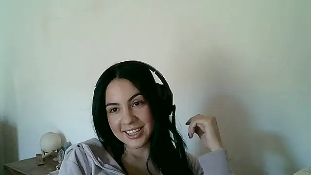 AnabeleNogueira online show from 06-17-26, 05:23