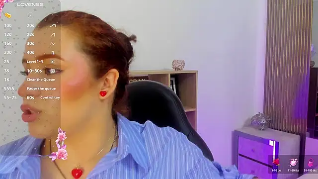 Snapshot of JeanneWilliams chatting on 05-25-26, 01:10 JeanneWilliams online show from 05-25-26, 01:10