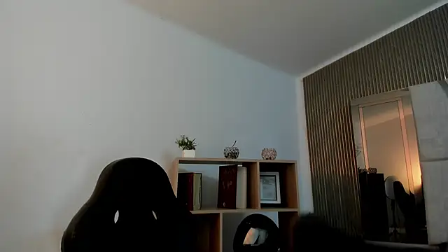 Snapshot of JeanneWilliams chatting on 05-20-26, 01:08 JeanneWilliams online show from 05-20-26, 01:08