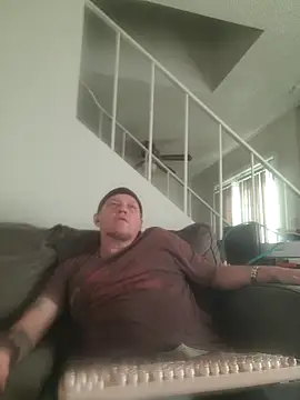 Snapshot of yourMasterisBored chatting on 06-27-26, 01:39 yourMasterisBored online show from 06-27-26, 01:39