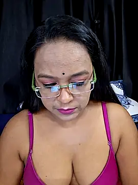 hornyrosy321 online show from 06-21-26, 05:19