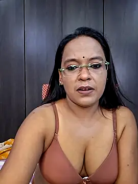 hornyrosy321 online show from 05-26-26, 05:55
