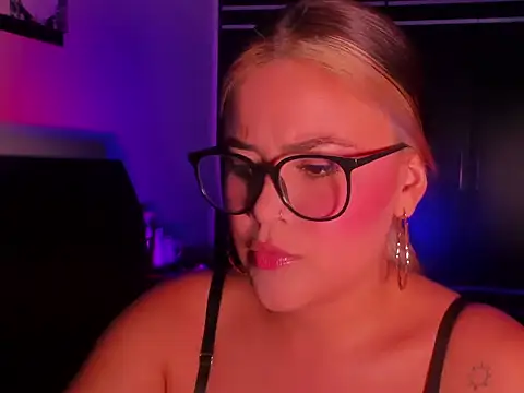 veronicabrown xxx online show from 03-23-26, 04:12