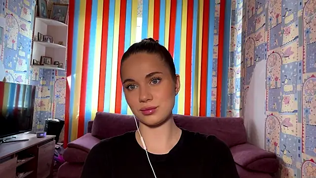 Miss Blessnyth online show from 06-16-26, 04:12