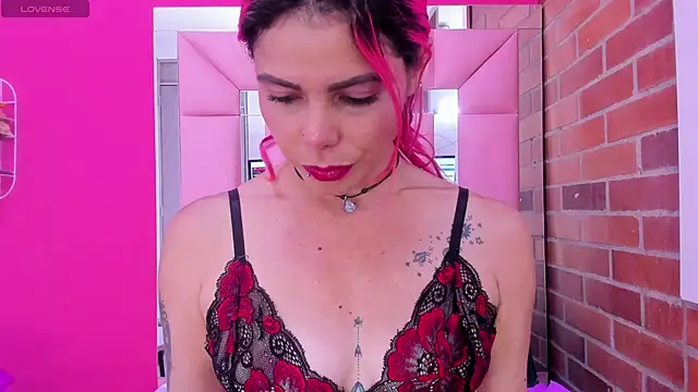 Snapshot of Nicky_hot_69 chatting on 03-17-26, 05:10 Nicky hot 69 online show from 03-17-26, 05:10