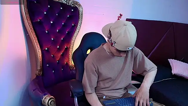 Andreew Style online show from 03-28-26, 08:32