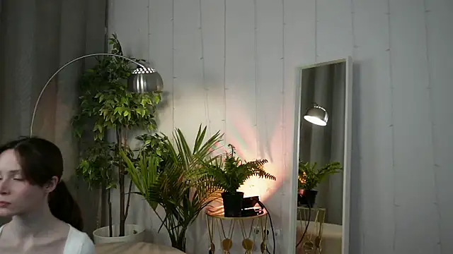 MsKionny online show from 04-07-26, 10:00