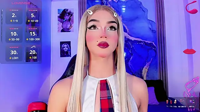 Snapshot of blonde_queen- chatting on 06-29-26, 07:24 blonde queen- online show from 06-29-26, 07:24