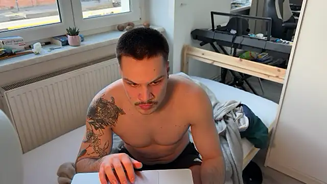 rommmika online show from 04-08-26, 04:41