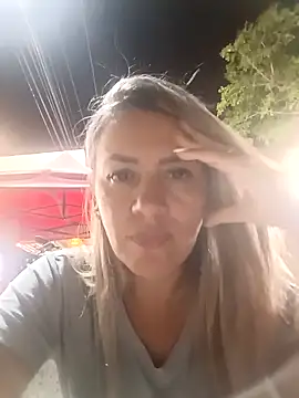 Snapshot of princesita21 chatting on 03-15-26, 01:23 princesita21 online show from 03-15-26, 01:23