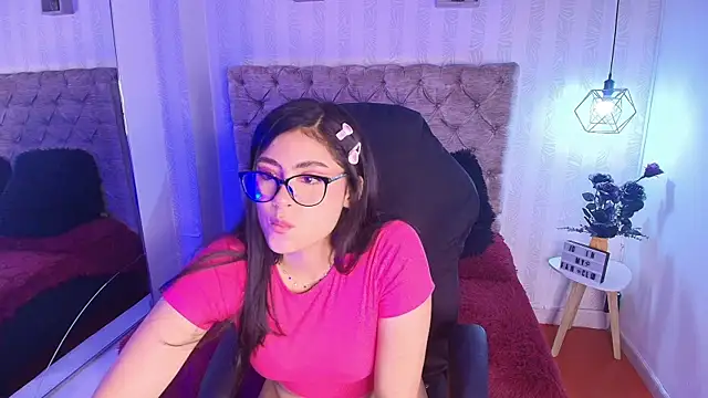 Snapshot of Aleksa_way chatting on 05-19-26, 02:46 Aleksa way online show from 05-19-26, 02:46