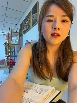 Xiaoxiao-y online show from 03-17-26, 07:22