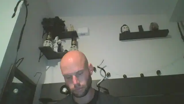 CaptCraker online show from 04-01-26, 01:51