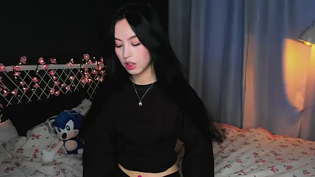 lizaa breeze online show from 05-17-26, 04:40