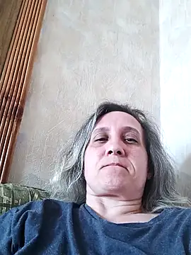 KatieLove133 online show from 06-20-26, 02:00