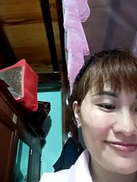 Lucxy-ki6 online show from 05-08-26, 12:42