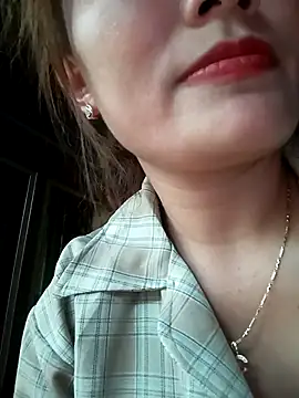 Lucxy-ki6 online show from 05-14-26, 10:56