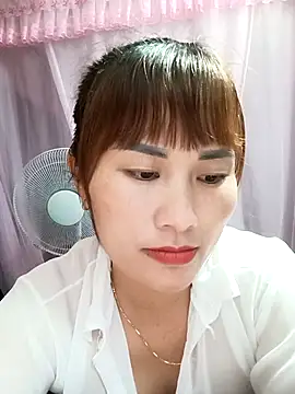 Lucxy-ki6 online show from 04-05-26, 01:07