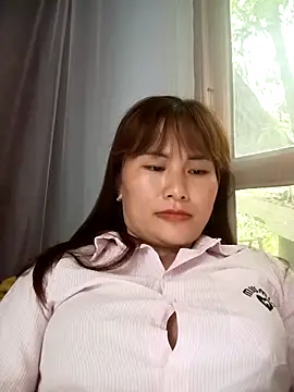 Lucxy-ki6 online show from 05-07-26, 05:11